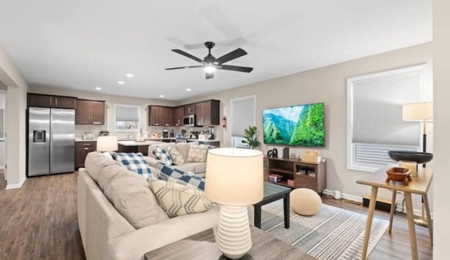 Contemporary Home Near Downtown FW!