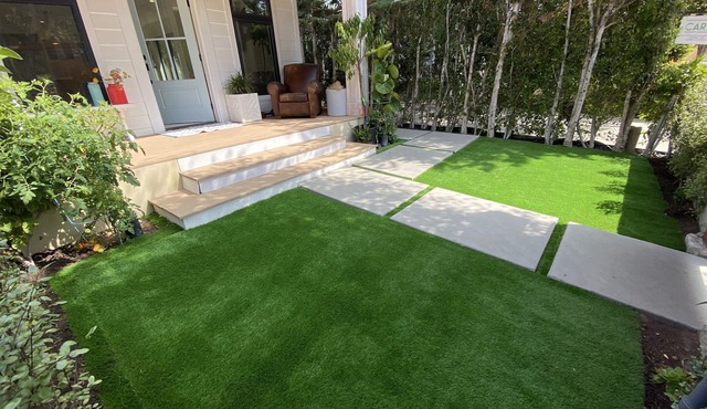 Contemporary Home within Walking distance to Santa Monica Beach