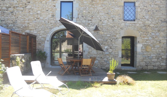 contemporary house in Landes property with authentic charm