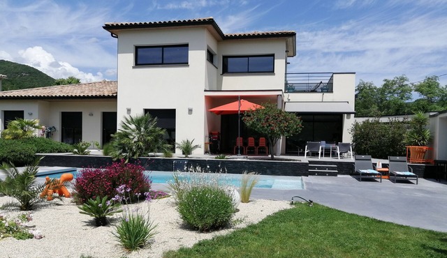 Contemporary house in Ardèche