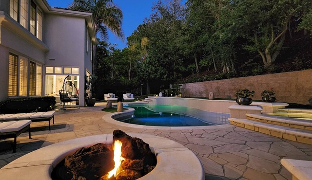 Contemporary Luxury: 5BD Villa w/Pool in Gated Newport Coast