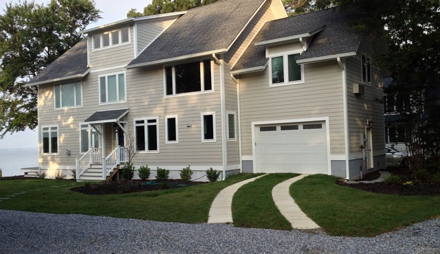 Contemporary luxury home with spectacular water vistas