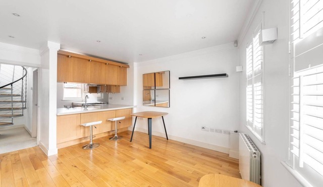 Contemporary maisonette in Fulham & Chelsea