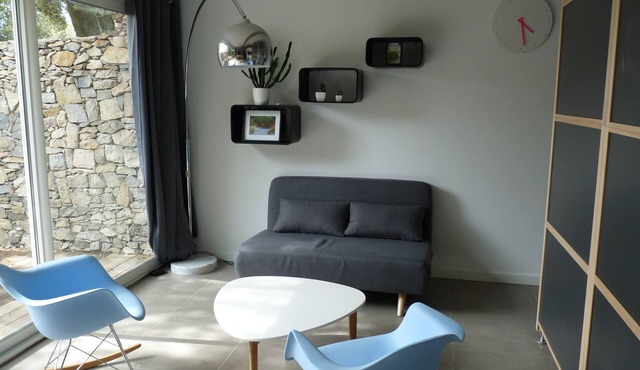 Contemporary Mazet in the heart of Nîmes