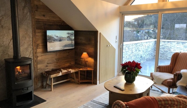 Contemporary mountain-style l'Isardère apartment