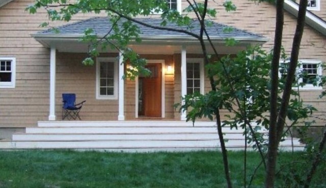 Contemporary near Wade's Beach - 10 min drive to Sunset Beach/Shelter Island Hts