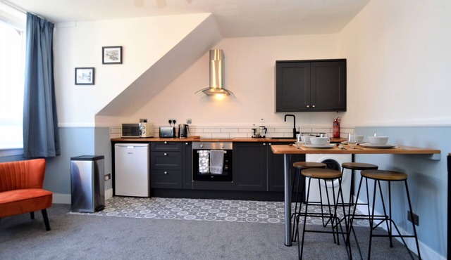 Contemporary one bedroom apartment, town location