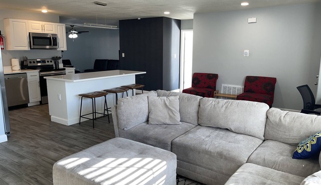 Contemporary Pool Home - Sleeps 12 Near International Drive Orlando