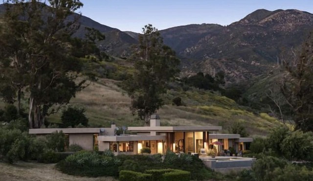 Contemporary Private Home with Pool, A/C, Ocean and mountain views.