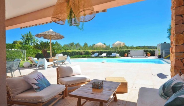 Contemporary single-storey villa Biot