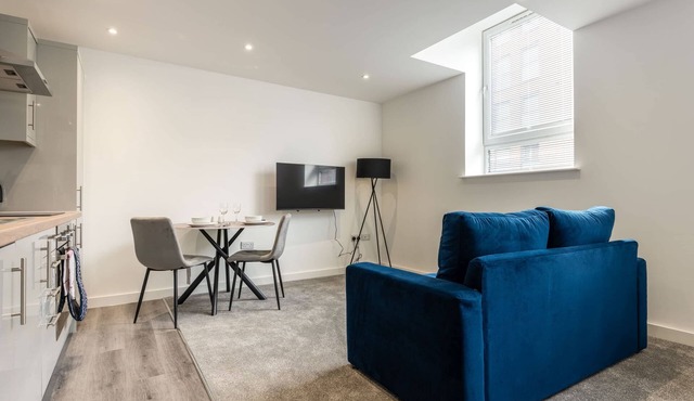 Contemporary Studio Apartment in Central Rotherham