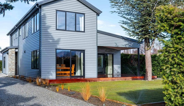 Contemporary Thyme Cottage