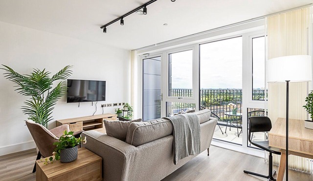 Contemporary Two Bedroom Apartment