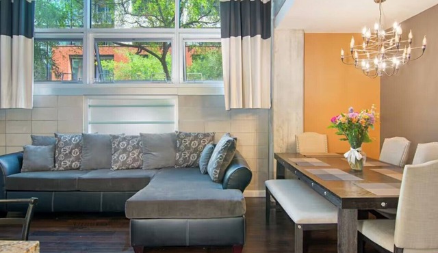 Contemporary Urban Loft in the Heart of DT San Diego with Private Entrance