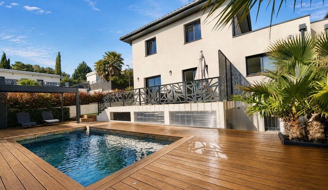 Contemporary villa - Calm & Comfort