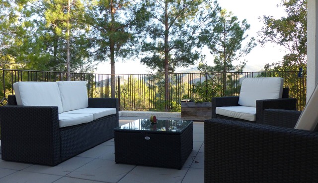 CONTEMPORARY VILLA IN PROVENCE CAMPAIGN, AIX EN PROVENCE, AUBAGNE, MARSEILL