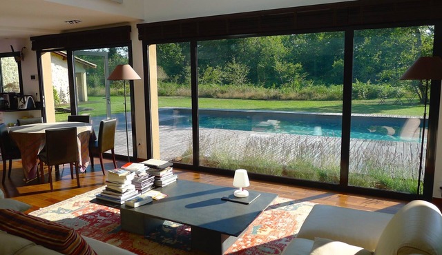 Contemporary villa SOUTH WEST, tranquility in the COUNTRYSIDE, near sea and town