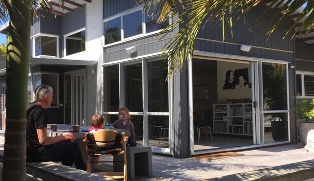 Contemporary Wainui Beach home at Okitu