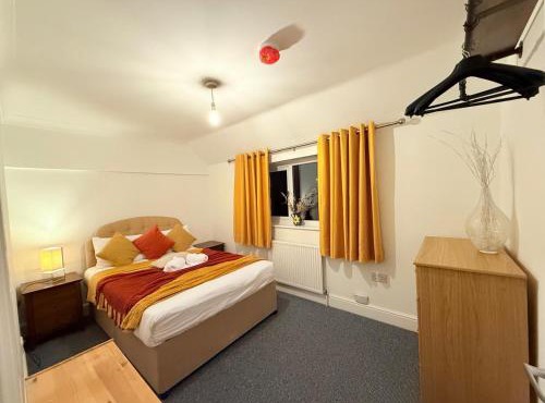 Contractor, families and bikes