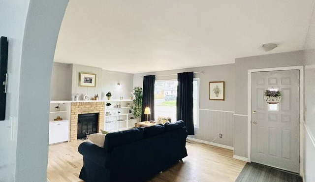 Contractor-friendly, 4Beds, Free Parking & Laundry & BBQ & Patio & Kitchen