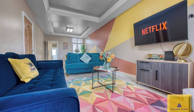 Contractor friendly 7 bed, sleeps 10 with 3 bathrooms NEC, JLR, HS2, NHS, offers