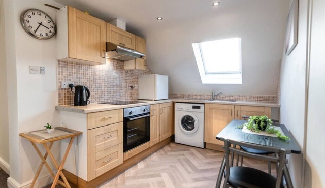 Contractor*Long Stays Discounts*Parking