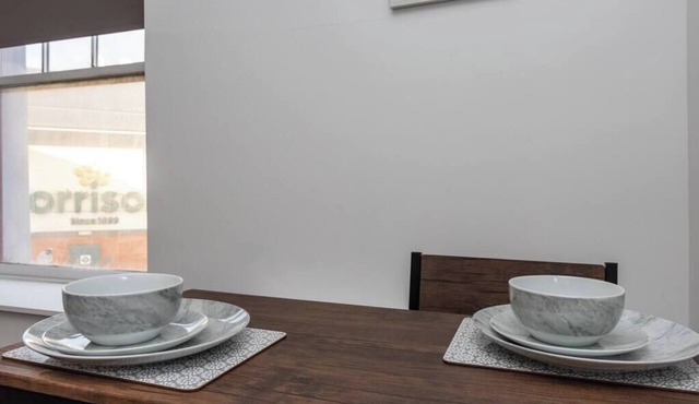 Contractor Room Kitchen Central Spot