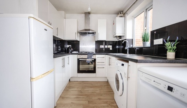 Contractor’s Haven in Patchway