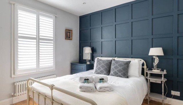 Contractors I Relocators I 5 Bed