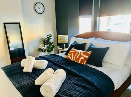 Contractors - Modern Home Gloucester City Centre