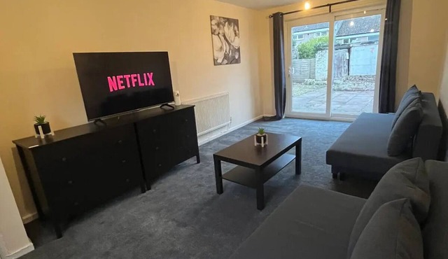 Contractors | NHS | Business | NEC | Airportnn