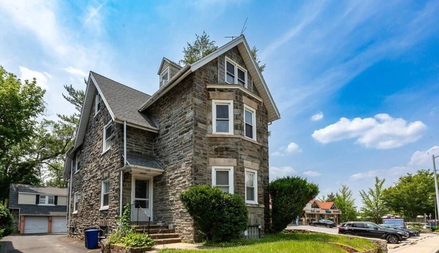 Convenience & comfort awaits in this stylish 2-Bed/2-Bath in the heart of The Main Line. Bedrooms and 1 bathroom are on the 1st floor, the washer and dryer and the 2nd bathroom are in the basement.