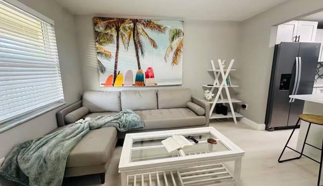 Convenient 1/1 Condo in Clearwater