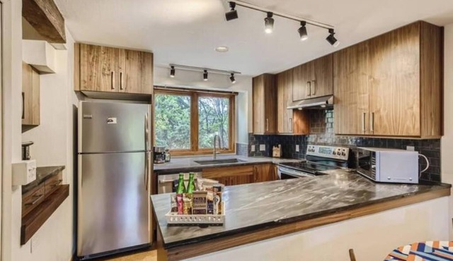 Convenient 2 BDR near all things Downtown Boulder