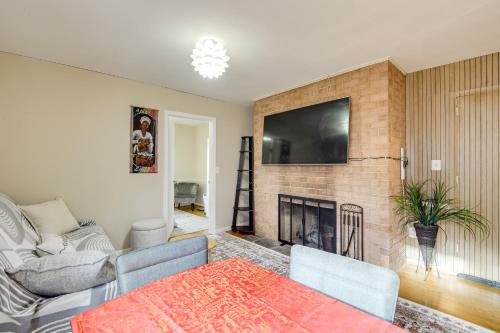 Convenient and Cozy! Apartment in DC Suburbs!