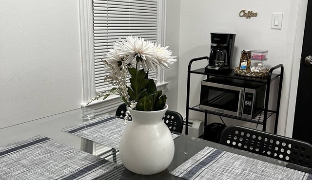 Convenient Apt Sleeps 6