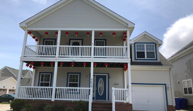 Convenient Beach Home, Beach Access Across Street