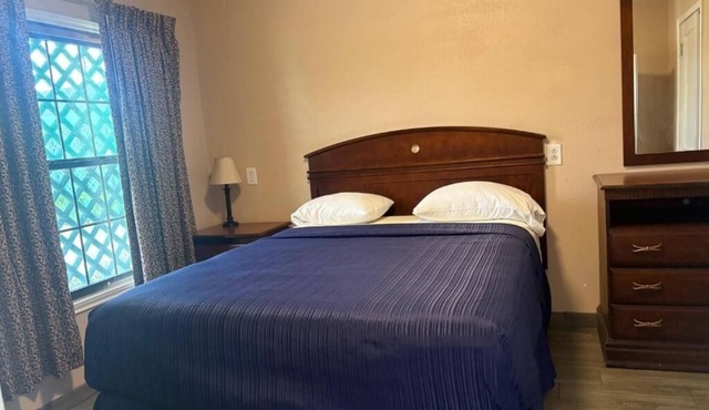 Convenient Coastal Texas Stop Near SPID | Easy Access to Beaches & Nature Areas
