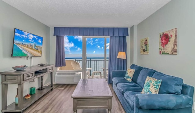 Convenient Coastal Bliss