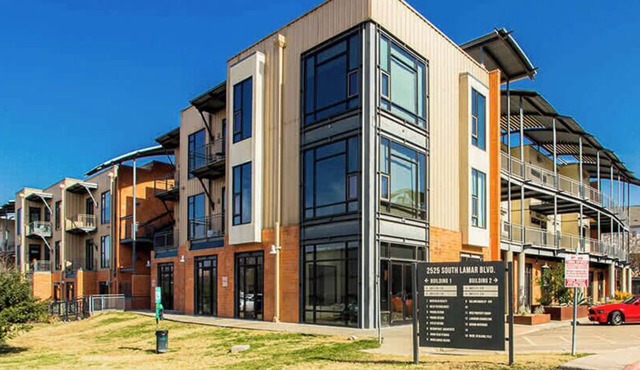 Convenient Condo Near Zilker & Barton Springs!