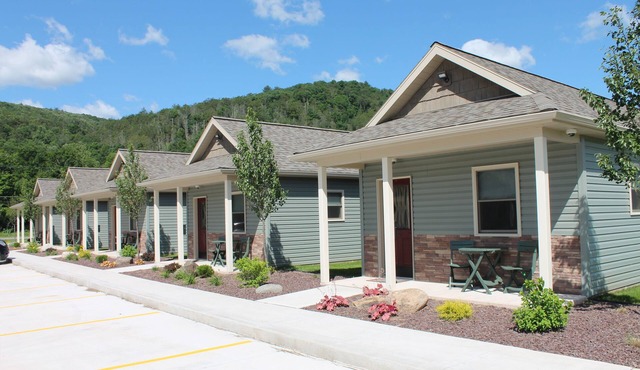 Convenient Country Lodging near Ricketts Glen