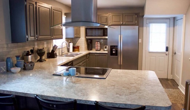 Convenient Cozy Home - Dog & Family Friendly