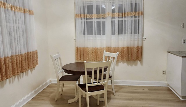 Convenient/family friendly home with yard drivewaynn