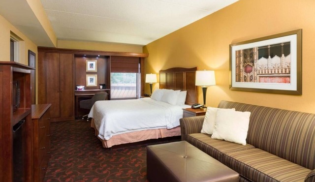 Convenient Getaway with Whirlpool – Close to Gettysburg and Hersheypark, Pets