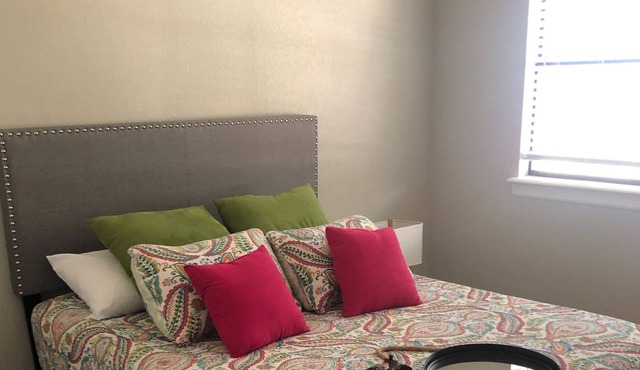 Convenient I-49 Cozy Home