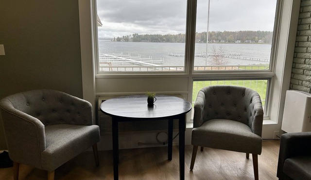 Convenient Location! Between Petoskey and Harbor Springs