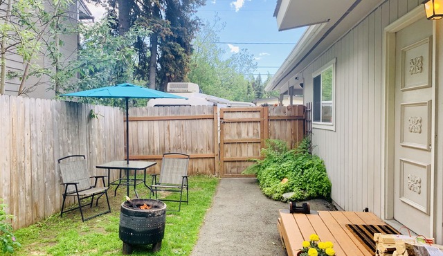 Convenient location. Fully stocked kitchen. Washer & Dryer in unit.