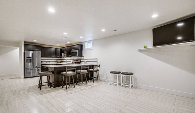 Convenient North Bend Apt: Half-Mi to Notre Dame!