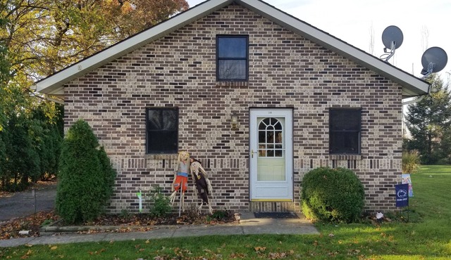 Convenient Penn State Hideaway located in the village of Pleasant Gap!