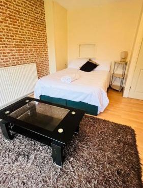 Convenient Retreat Rooms